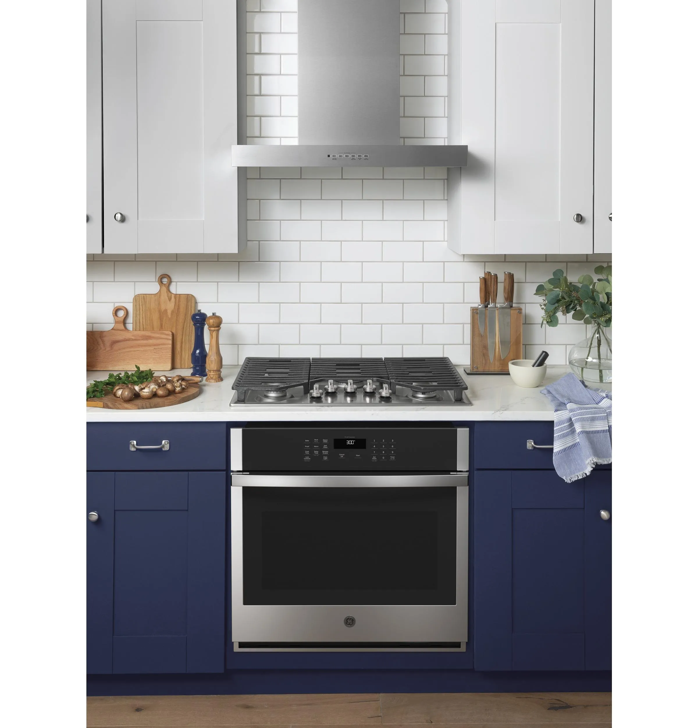 JGP5030SLSS GE® 30" Built-In Gas Cooktop with 5 Burners and Dishwasher Safe Grates