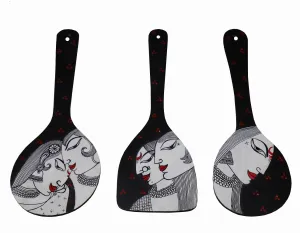 Love Design Hand-Painted Wooden Hanging Spoons (Set of 3)