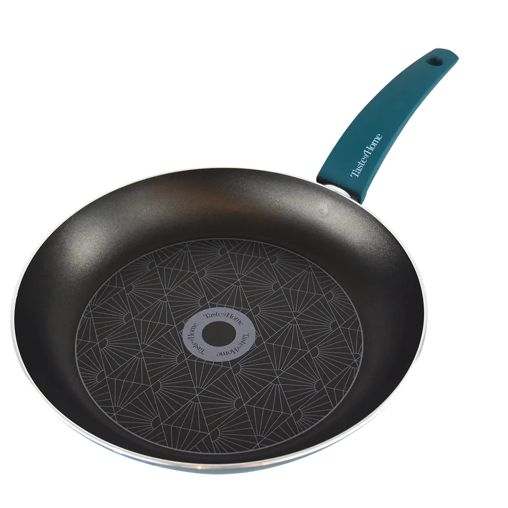 TC117A 11 Inch Nonstick Aluminum Skillet by Taste of Home